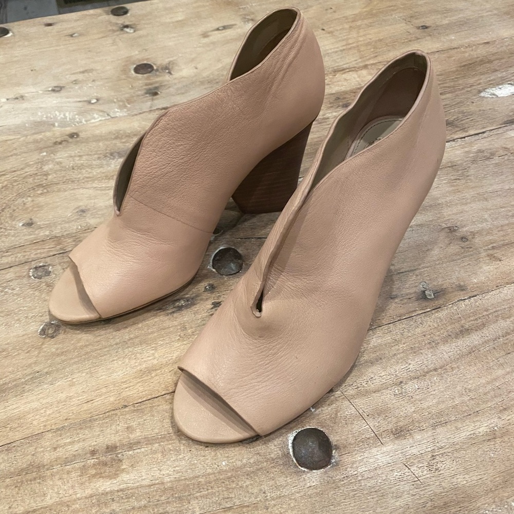 Vince Camuto Nude Peep-Toe Heels 8